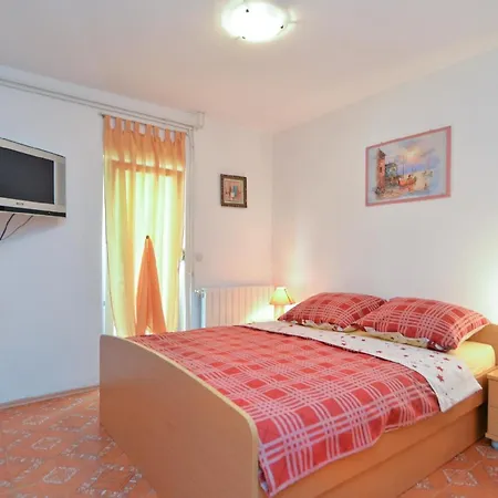 Fuer 3 Personen Ca 32 Qm In Valbandon, Istrien Istrische Riviera